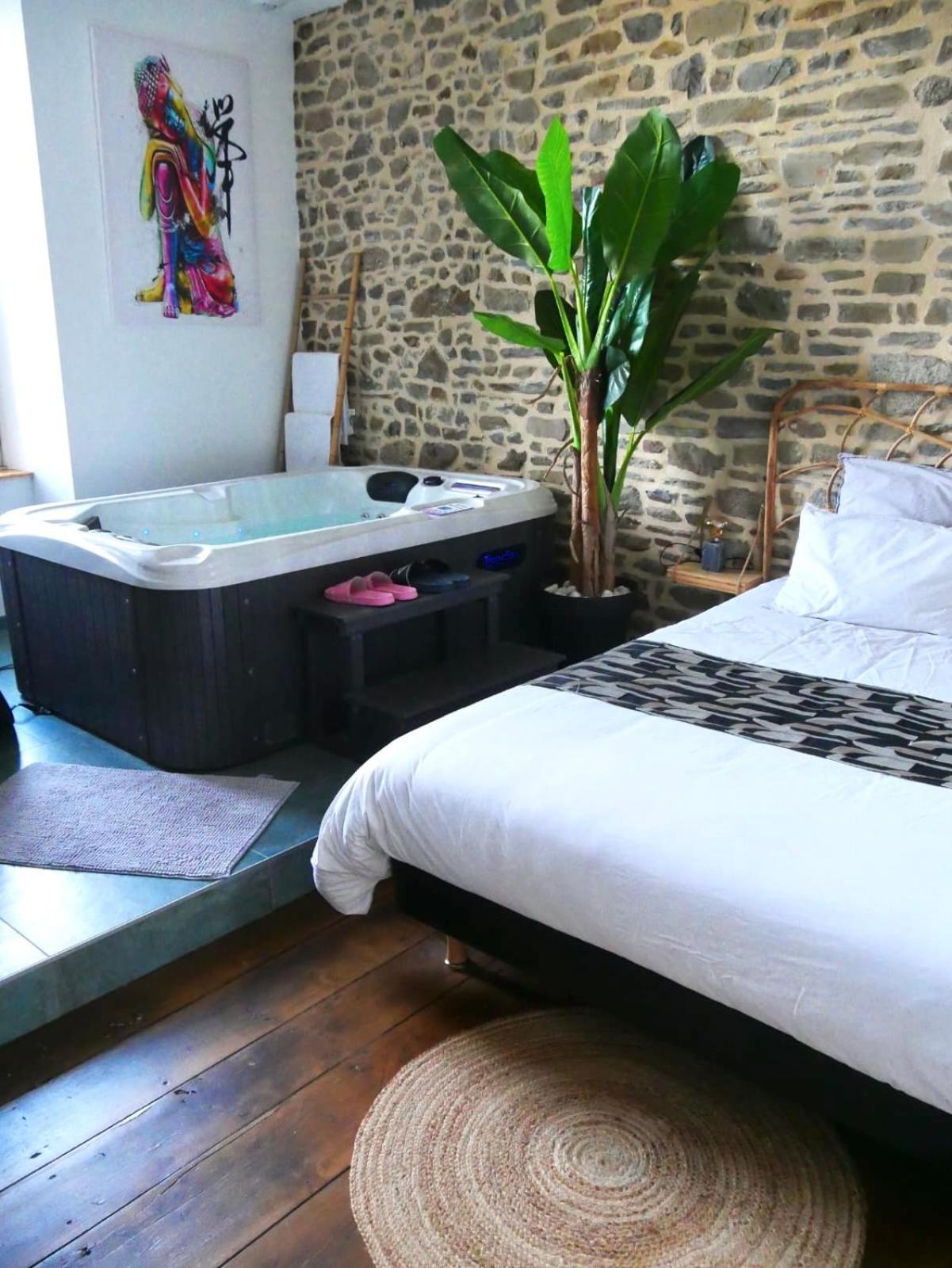 La Douce Nuit Apartment Fougeres Exterior photo